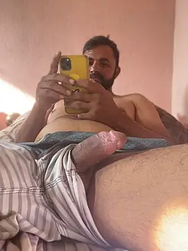 Snapshot of Sheik_z_o chatting on June 2026 12:00:02 PM Sheik z o online show from June 2026 12:00:02 PM