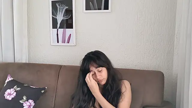 Snapshot of Blue_butterfly chatting on January 2025 11:36:02 AM Blue butterfly online show from January 2025 11:36:02 AM