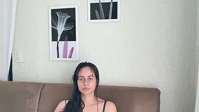 Snapshot of Blue_butterfly chatting on January 2025 07:59:02 PM Blue butterfly online show from January 2025 07:59:02 PM