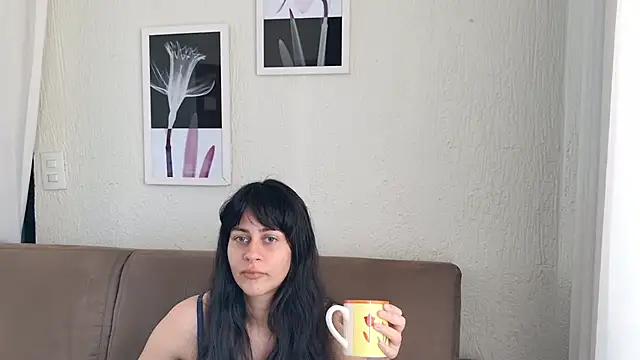 Snapshot of Blue_butterfly chatting on January 2025 01:58:02 PM Blue butterfly online show from January 2025 01:58:02 PM