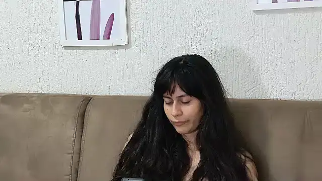 Snapshot of Blue_butterfly chatting on January 2025 04:23:02 AM Blue butterfly online show from January 2025 04:23:02 AM