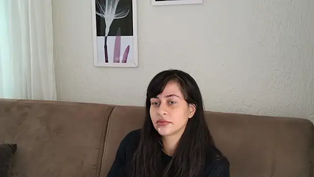 Snapshot of Blue_butterfly chatting on February 2025 08:10:01 PM Blue butterfly online show from February 2025 08:10:01 PM