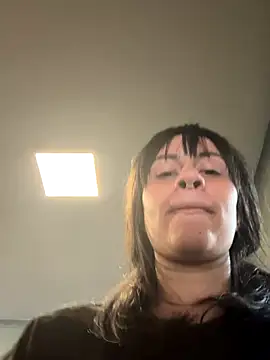 Snapshot of Blue_butterfly chatting on September 2025 12:27:02 PM Blue butterfly online show from September 2025 12:27:02 PM