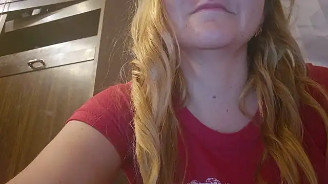 EstrellaWalters online show from November 2025 04:42:01 PM