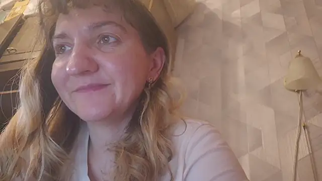 EstrellaWalters online show from April 2026 10:09:02 AM