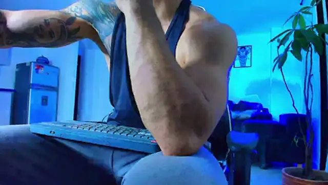 Snapshot of alexander_collin02 chatting on May 2026 12:41:01 AM alexander collin02 online show from May 2026 12:41:01 AM