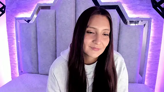  alaia collway  online show from March 2025 12:25:01 PM