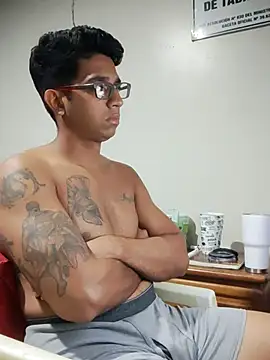 FitGeorge online show from November 2025 01:47:01 AM