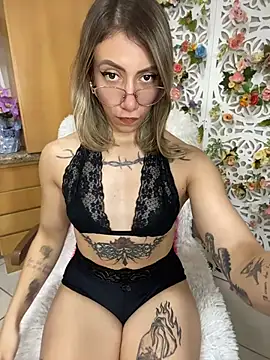 Snapshot of loira_messi chatting on June 2026 05:21:01 AM loira messi online show from June 2026 05:21:01 AM