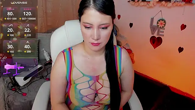 allison-sweet1 online show from April 2026 04:37:01 AM