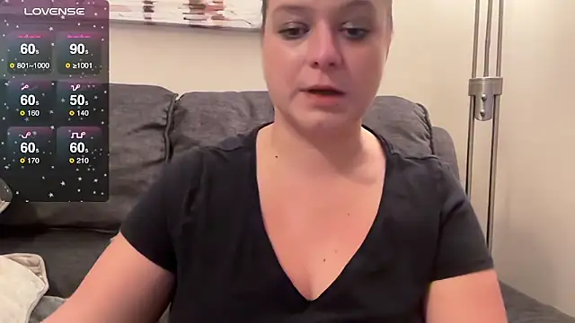 NaughtyWifeUK online show from October 2025 12:21:02 AM