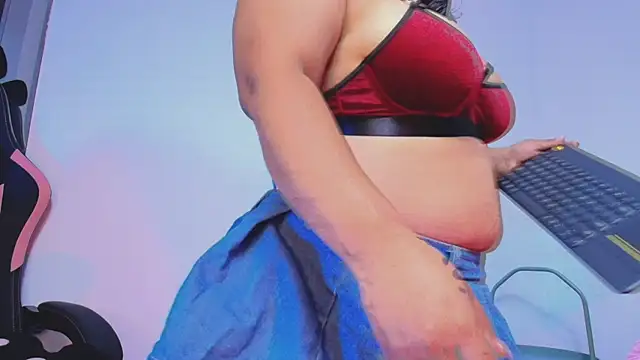 Brenda  gomez online show from February 2025 12:23:02 PM