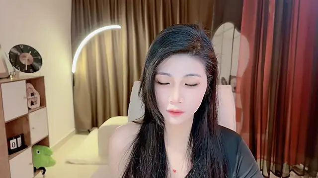 Snapshot of Vaidurya-Yolo chatting on June 2026 02:28:01 PM Vaidurya-Yolo online show from June 2026 02:28:01 PM