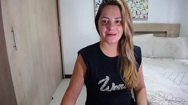 ParisW online show from March 2025 09:29:02 PM