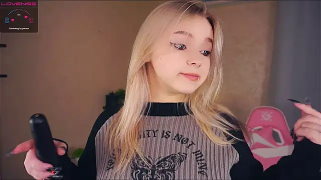 ZaraCreedon online show from March 2025 08:21:02 PM