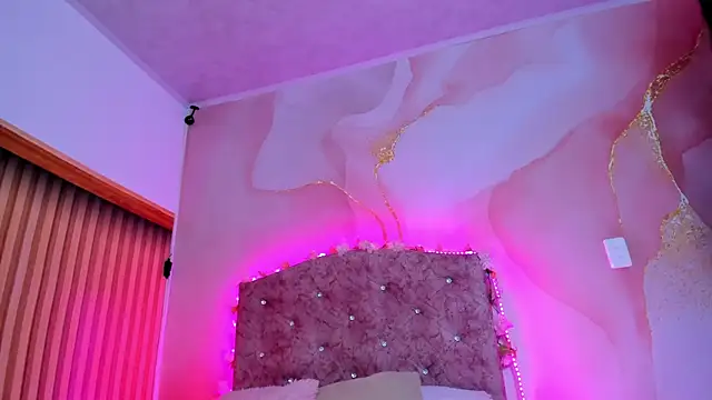 Daisy  rose online show from March 2025 03:14:01 AM