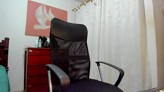 Snapshot of misstresbigcockts chatting on January 2026 09:46:01 PM misstresbigcockts online show from January 2026 09:46:01 PM