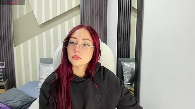 emily layton online show from February 2026 12:16:02 AM