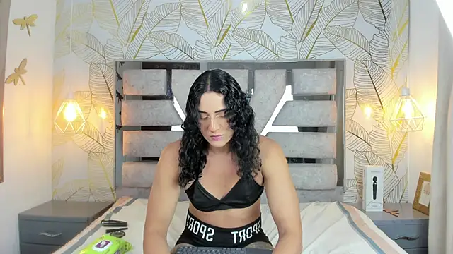 Alison Chan  online show from April 2026 12:17:01 AM