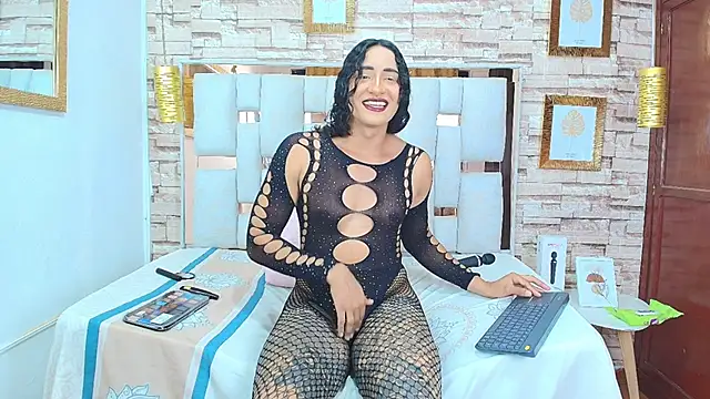Snapshot of Alison_Chan_ chatting on May 2026 10:06:02 PM Alison Chan online show from May 2026 10:06:02 PM