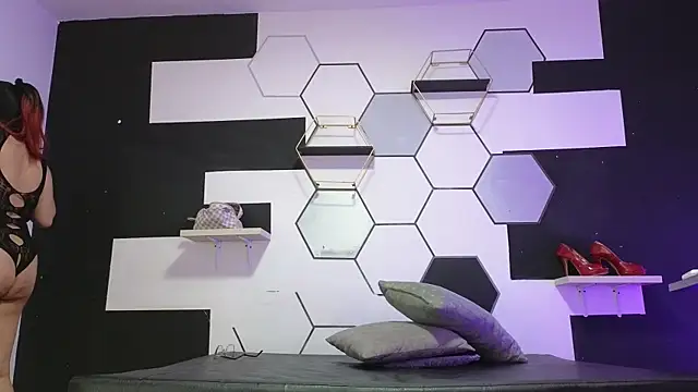 alondrabigtits online show from September 2025 11:23:01 AM