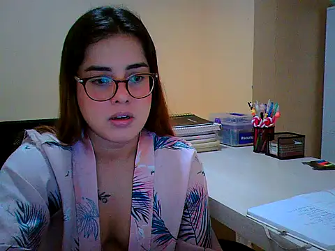 maliamiller online show from October 2025 08:36:02 PM