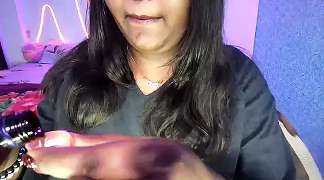 Snapshot of expression_queen chatting on December 2024 09:26:01 PM expression queen online show from December 2024 09:26:01 PM