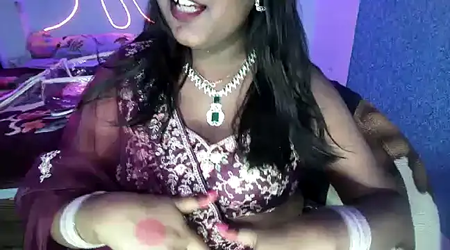 Snapshot of expression_queen chatting on December 2024 05:48:01 PM expression queen online show from December 2024 05:48:01 PM