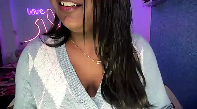 Snapshot of expression_queen chatting on December 2024 05:34:01 AM expression queen online show from December 2024 05:34:01 AM