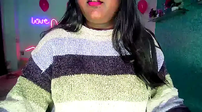 Snapshot of expression_queen chatting on February 2025 06:56:02 PM expression queen online show from February 2025 06:56:02 PM