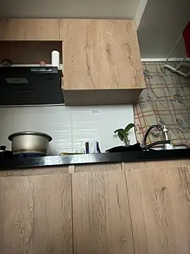 Snapshot of doll_celeste20 chatting on November 2025 03:43:02 PM doll celeste20 online show from November 2025 03:43:02 PM