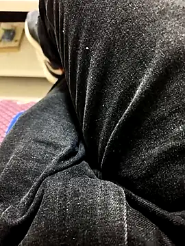 huzi518 online show from February 2025 10:29:02 AM