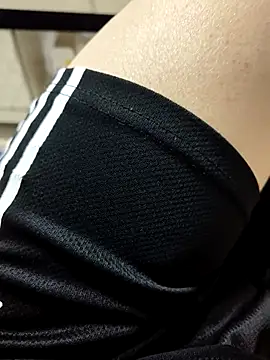 huzi518 online show from October 2025 05:05:01 AM