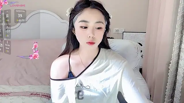 Caitlyn   online show from March 2025 11:29:02 AM