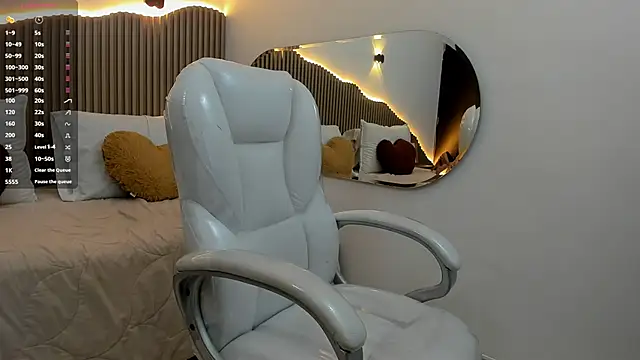 Mia brunette26 online show from March 2025 04:38:02 AM