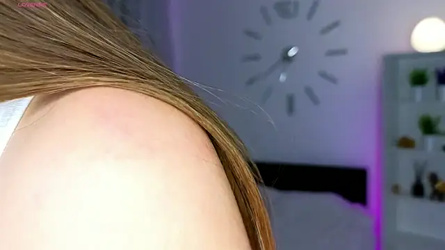 Snapshot of aryamirelle chatting on December 2024 11:03:02 PM aryamirelle online show from December 2024 11:03:02 PM