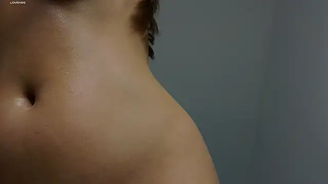 Snapshot of aryamirelle chatting on March 2025 01:07:01 AM aryamirelle online show from March 2025 01:07:01 AM