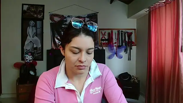 Snapshot of Marilynselxoveanalhard chatting on May 2026 02:22:02 PM Marilynselxoveanalhard online show from May 2026 02:22:02 PM