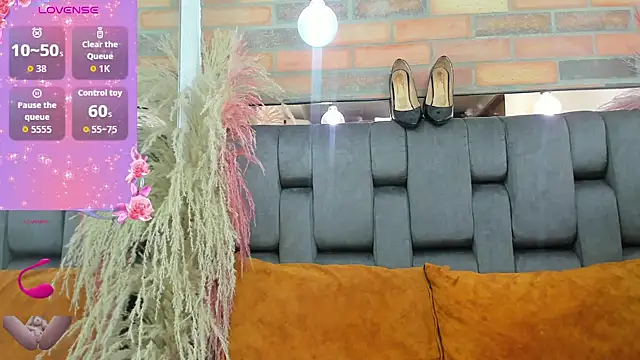 JESSYCORTES online show from March 2026 01:13:01 AM