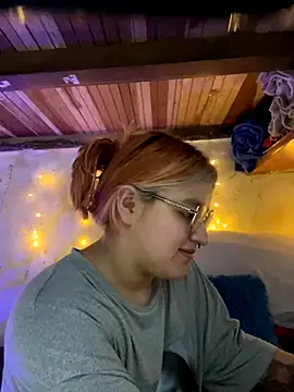 SophiaWeestt99 online show from October 2025 03:59:02 AM