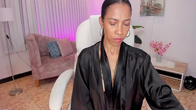 Snapshot of Shantaall_ chatting on January 2025 01:56:01 AM Shantaall online show from January 2025 01:56:01 AM