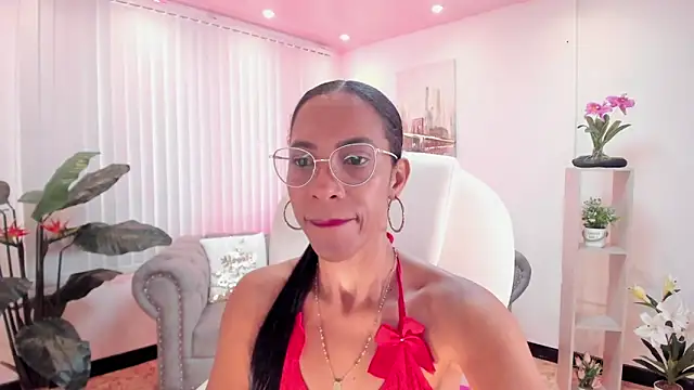 Snapshot of Shantaall_ chatting on January 2025 04:30:01 PM Shantaall online show from January 2025 04:30:01 PM
