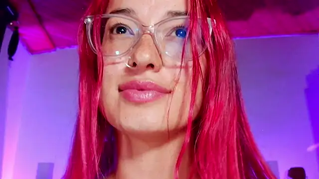 luccycollins  online show from March 2026 03:00:01 AM