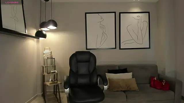 RebeccaHudson online show from February 2026 07:43:01 PM