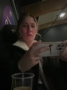 Snapshot of M1ssyk1ssy chatting on February 2025 10:28:02 PM M1ssyk1ssy online show from February 2025 10:28:02 PM