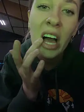 Snapshot of M1ssyk1ssy chatting on February 2025 11:50:01 PM M1ssyk1ssy online show from February 2025 11:50:01 PM