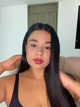 Snapshot of Aitana98_ chatting on May 2026 01:33:01 AM Aitana98 online show from May 2026 01:33:01 AM