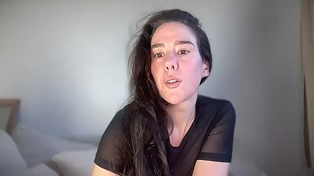 MilkyHoneyLullabies online show from September 2025 12:27:02 PM