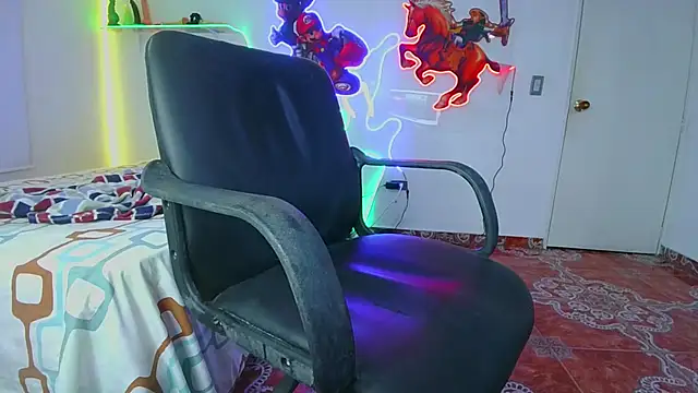 sweetie tsgirl  online show from December 2024 03:24:01 AM