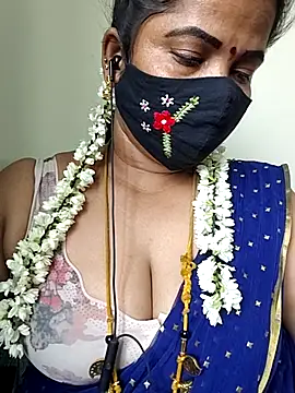 Snapshot of gaurika18 chatting on June 2026 04:34:01 AM gaurika18 online show from June 2026 04:34:01 AM